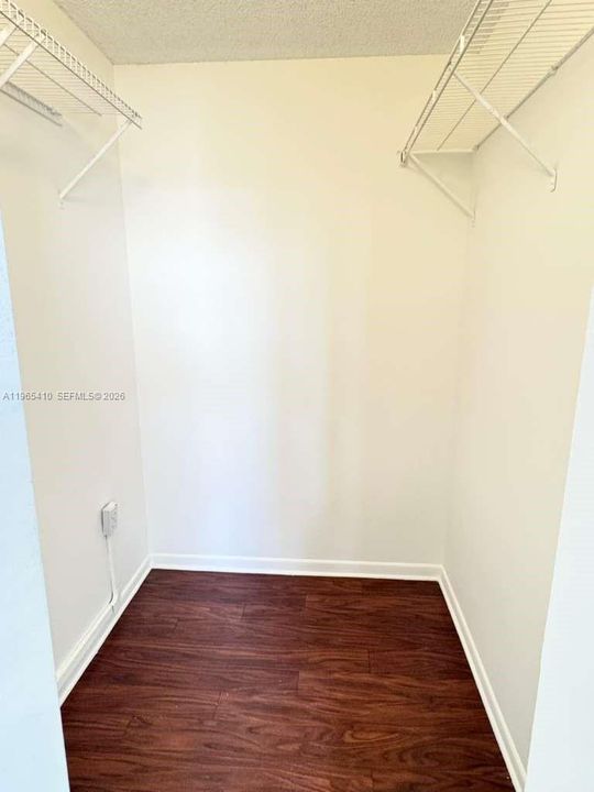 Active With Contract: $2,250 (3 beds, 2 baths, 1225 Square Feet)
