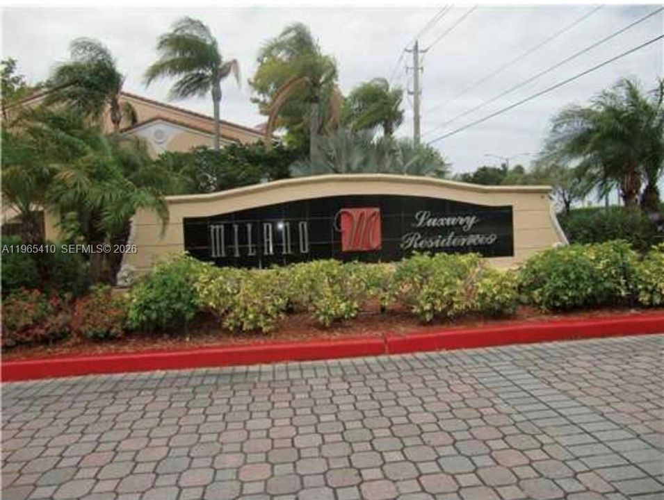 Active With Contract: $2,250 (3 beds, 2 baths, 1225 Square Feet)