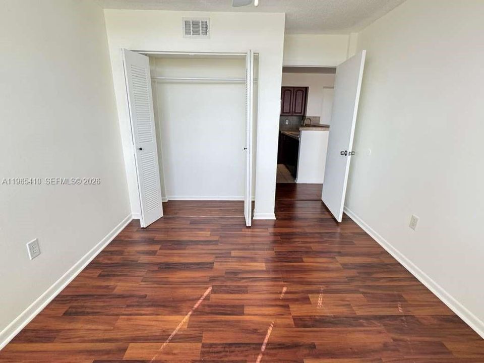 Active With Contract: $2,250 (3 beds, 2 baths, 1225 Square Feet)
