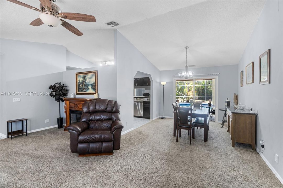 For Sale: $660,000 (3 beds, 2 baths, 1899 Square Feet)