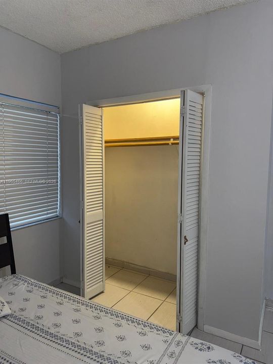 En Renta: $1,300 (1 camas, 1 baños, 1832 Pies cuadrados)