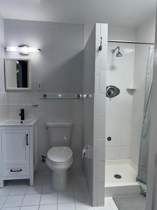 En Renta: $1,300 (1 camas, 1 baños, 1832 Pies cuadrados)