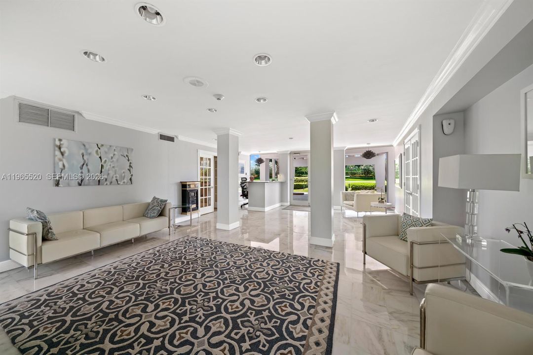 На продажу: $599,000 (2 спален, 2 ванн, 1116 Квадратных фут)