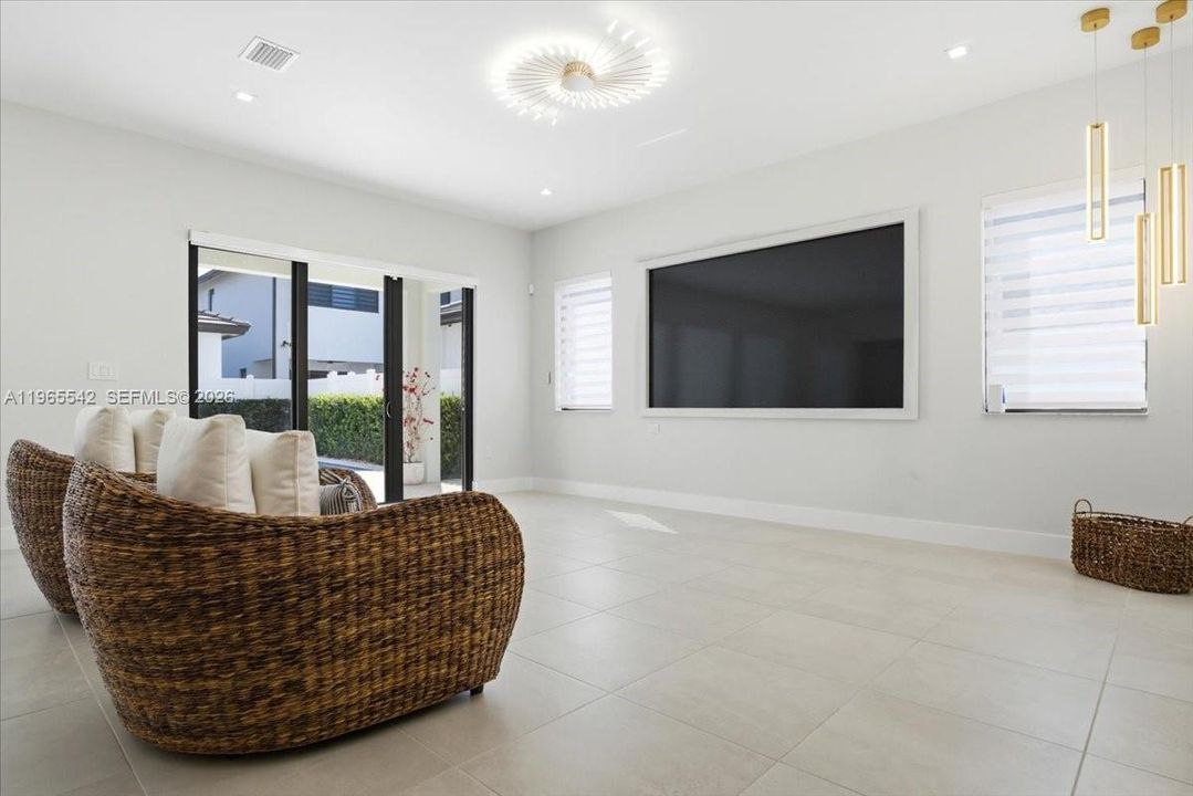 Active With Contract: $1,800,000 (4 beds, 3 baths, 3436 Square Feet)