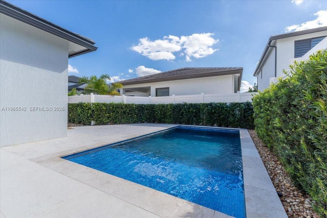 Active With Contract: $1,800,000 (4 beds, 3 baths, 3436 Square Feet)