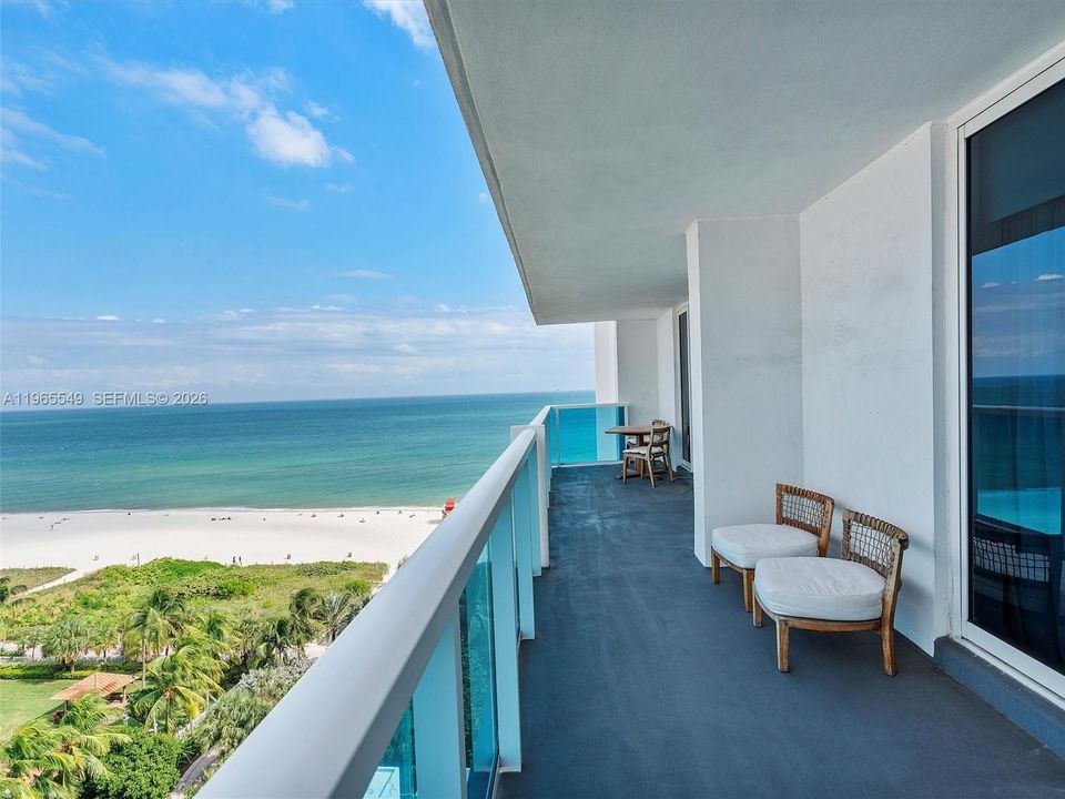 For Sale: $6,900,000 (3 beds, 3 baths, 1952 Square Feet)