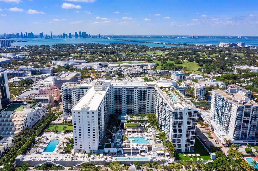 For Sale: $6,900,000 (3 beds, 3 baths, 1952 Square Feet)