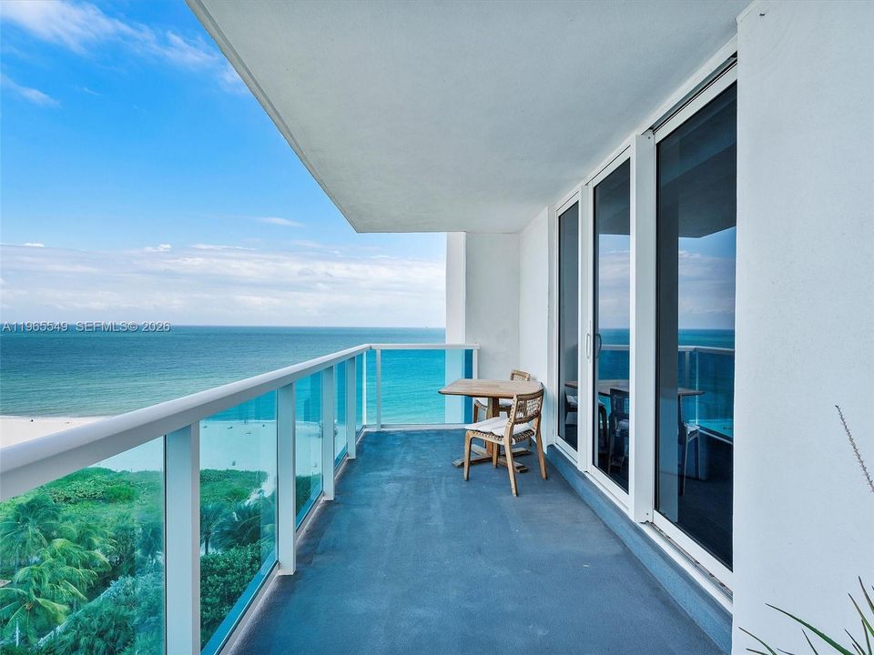 For Sale: $6,900,000 (3 beds, 3 baths, 1952 Square Feet)
