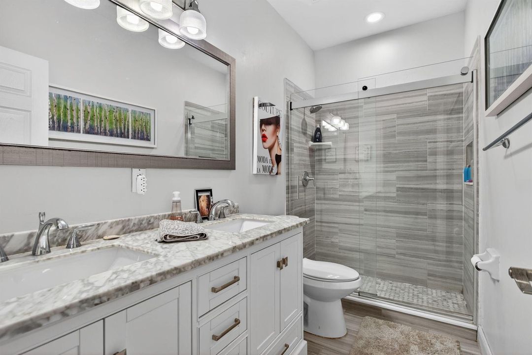11-26-web-or-mls-7057-0219