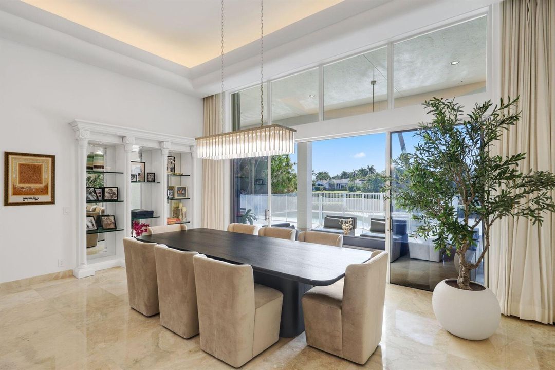 6799 Newport Lake Circle - 13.jpg-SMALL