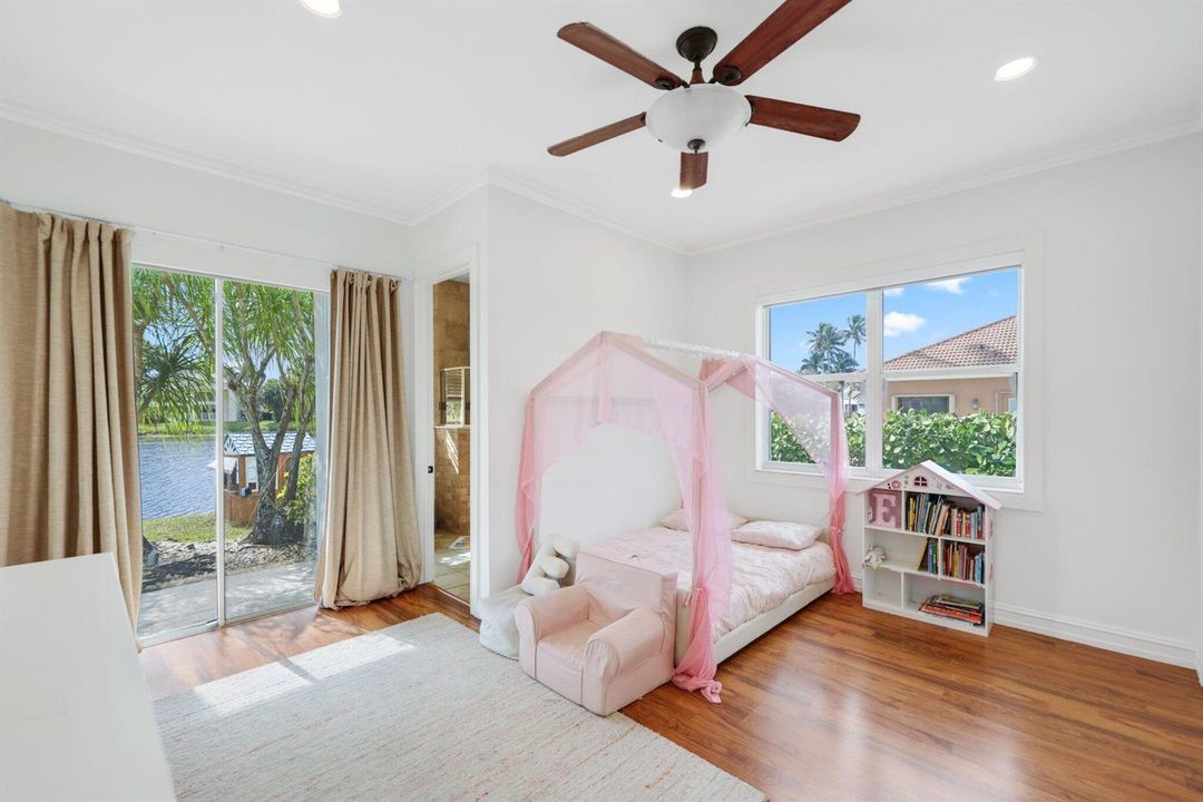 6799 Newport Lake Circle - 33.jpg-SMALL