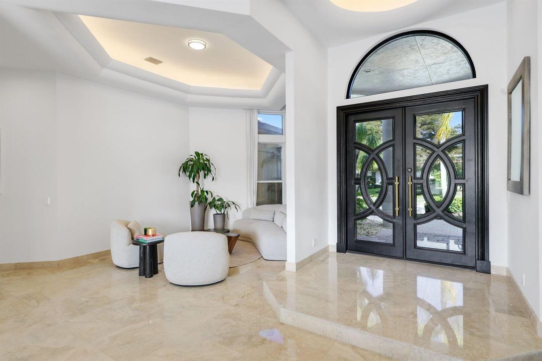 6799 Newport Lake Circle - 8.jpg-SMALL