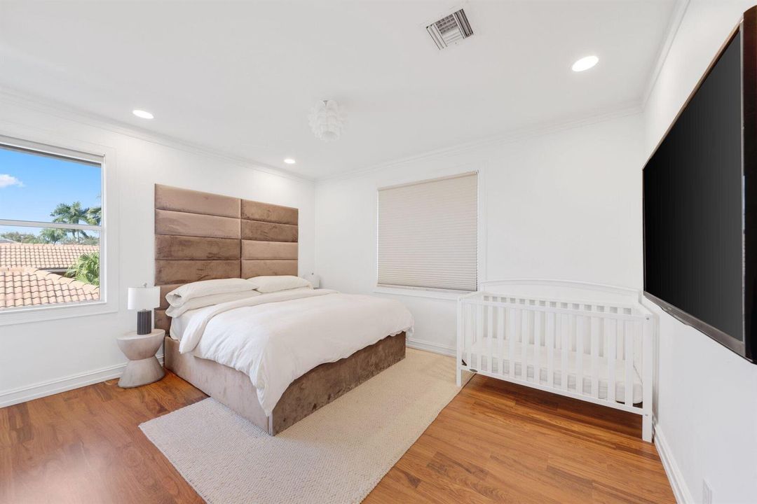 6799 Newport Lake Circle - 45.jpg-SMALL