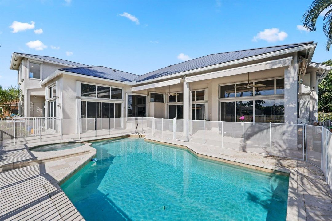 6799 Newport Lake Circle - 61.jpg-SMALL