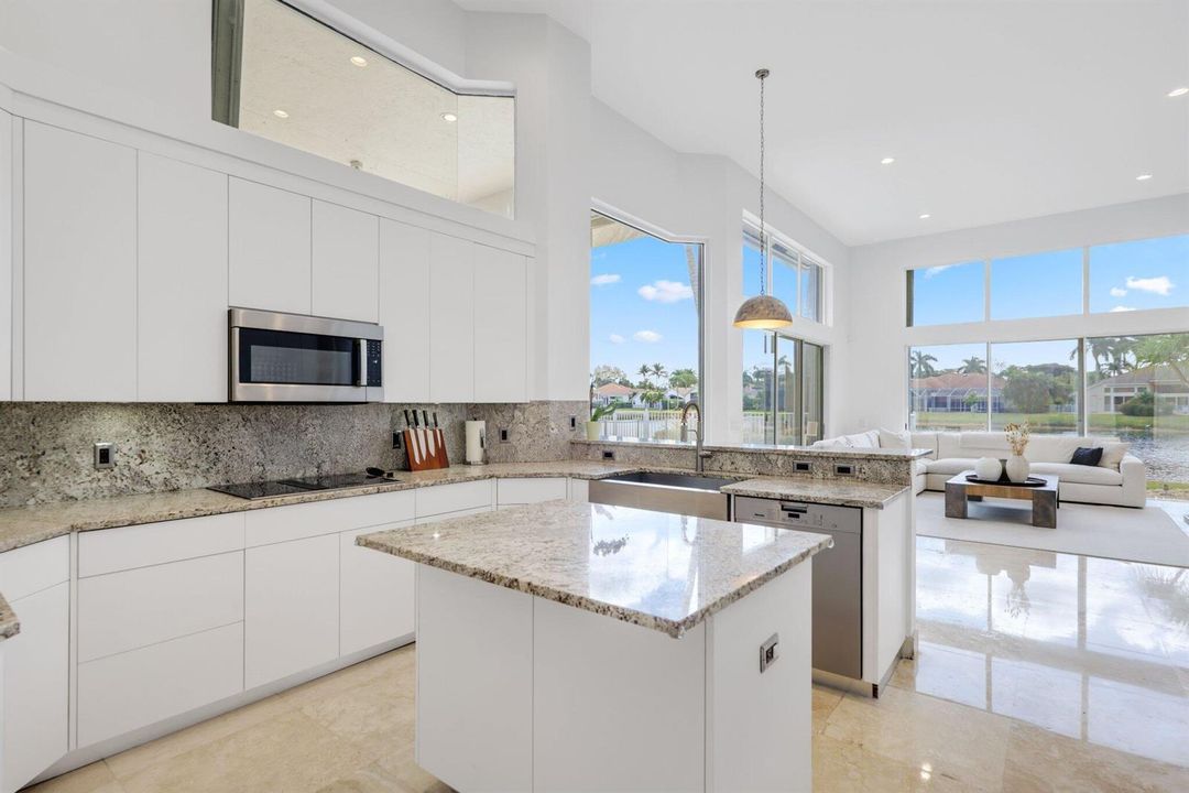 6799 Newport Lake Circle - 25.jpg-SMALL