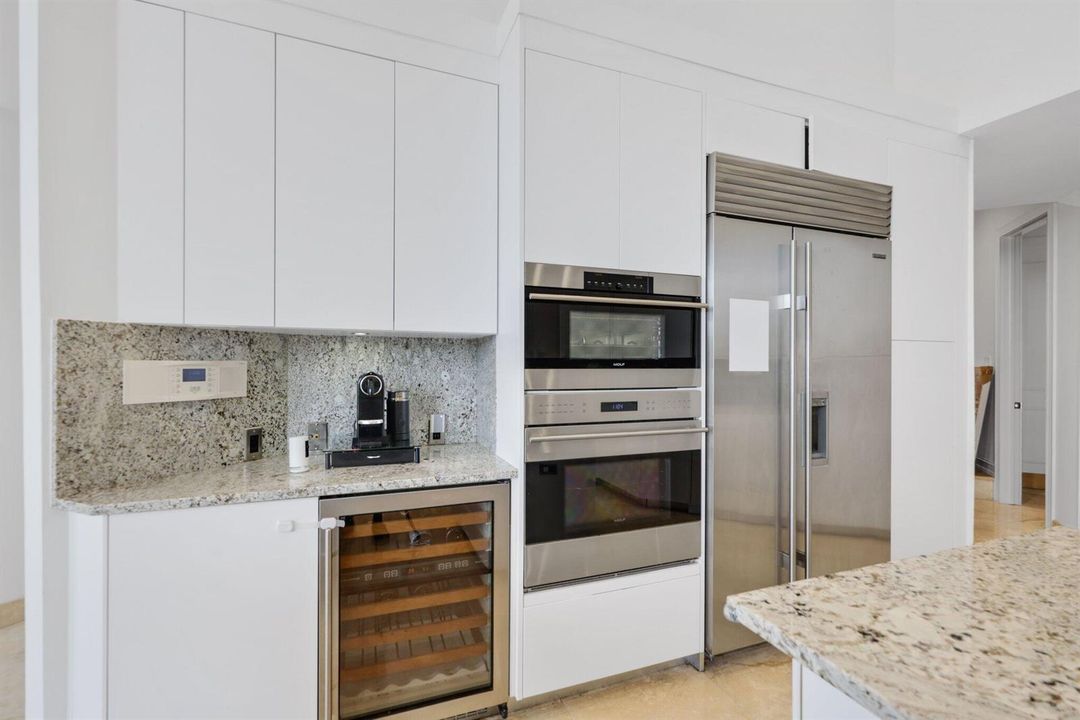 6799 Newport Lake Circle - 28.jpg-SMALL