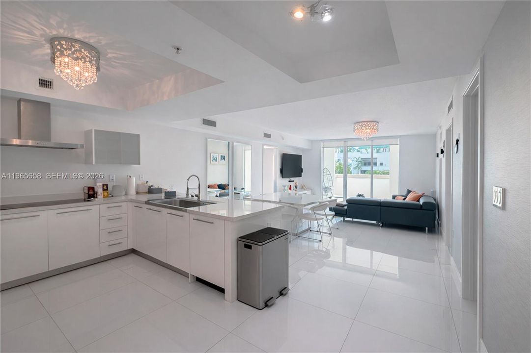 En Venta: $819,000 (3 camas, 2 baños, 1648 Pies cuadrados)