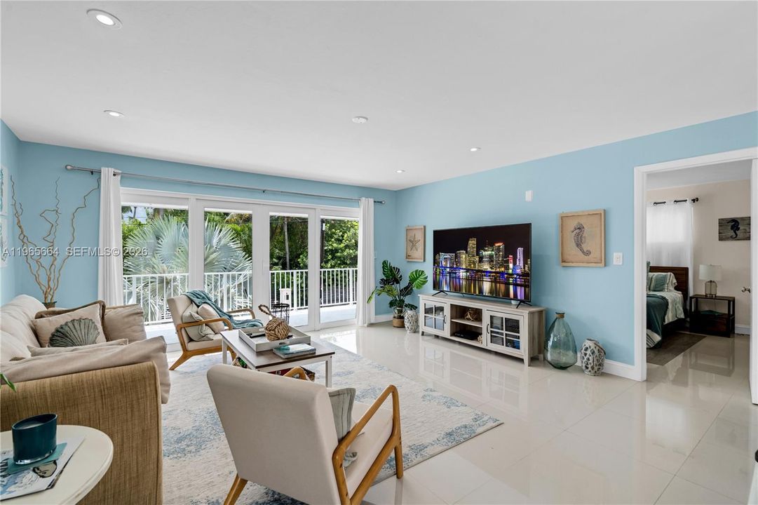 For Sale: $1,499,999 (3 beds, 3 baths, 1786 Square Feet)