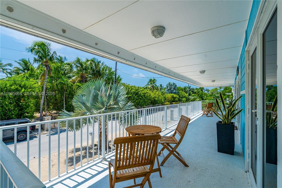 For Sale: $1,499,999 (3 beds, 3 baths, 1786 Square Feet)