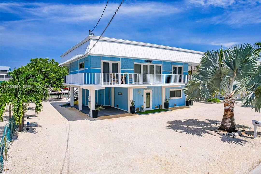 For Sale: $1,499,999 (3 beds, 3 baths, 1786 Square Feet)