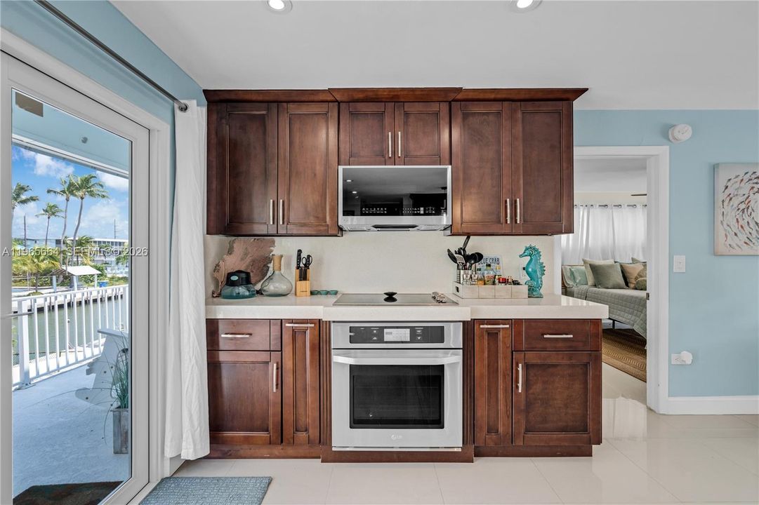 For Sale: $1,499,999 (3 beds, 3 baths, 1786 Square Feet)