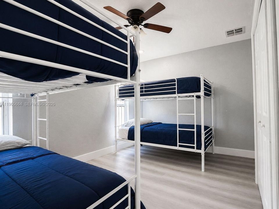 En Renta: $8,900 (4 camas, 3 baños, 2471 Pies cuadrados)