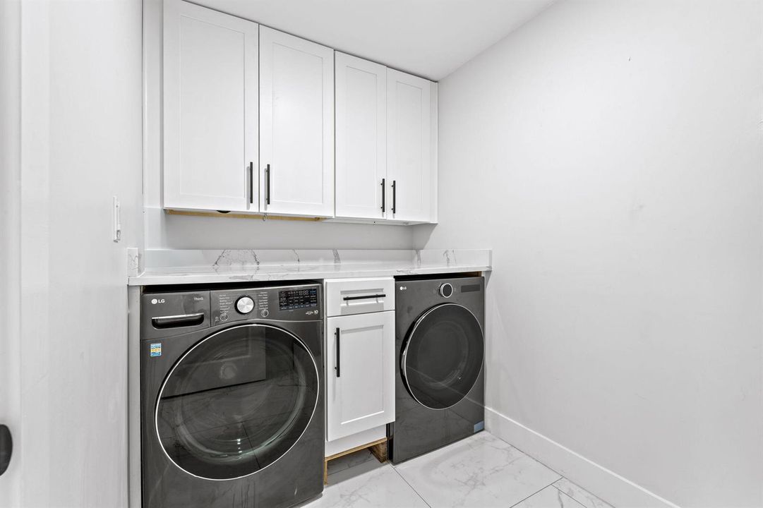 106-web-or-mls-A7406899