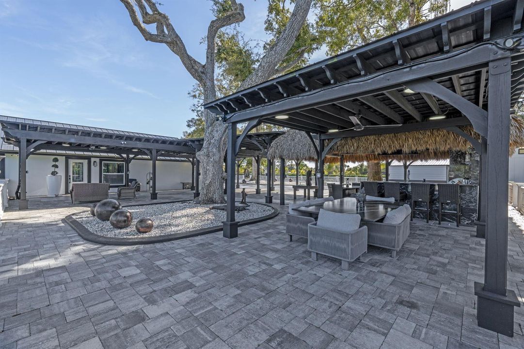 43-web-or-mls-A7406788