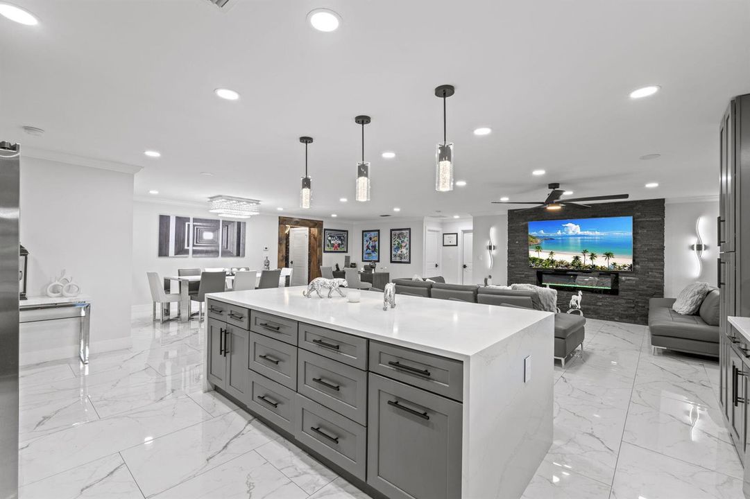 90-web-or-mls-A7406887