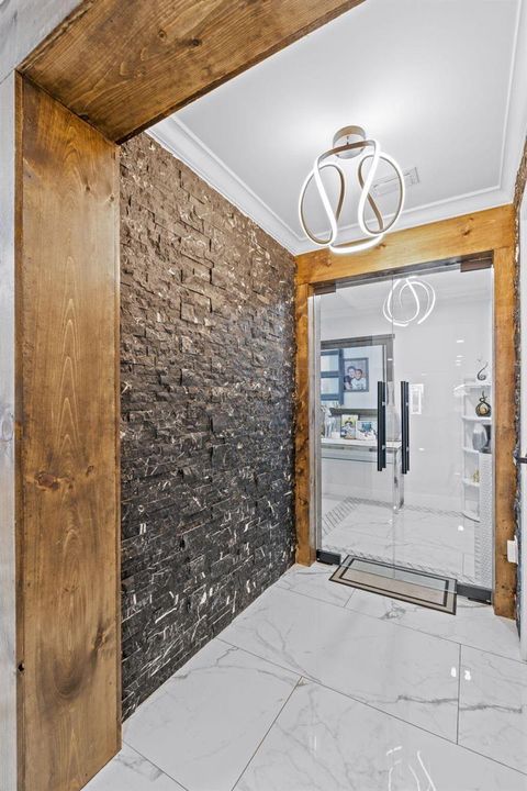 107-web-or-mls-A7406974