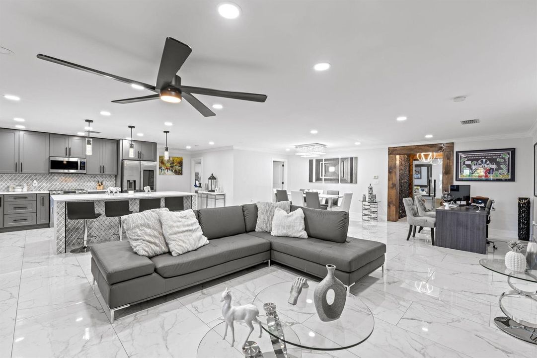 82-web-or-mls-A7406893