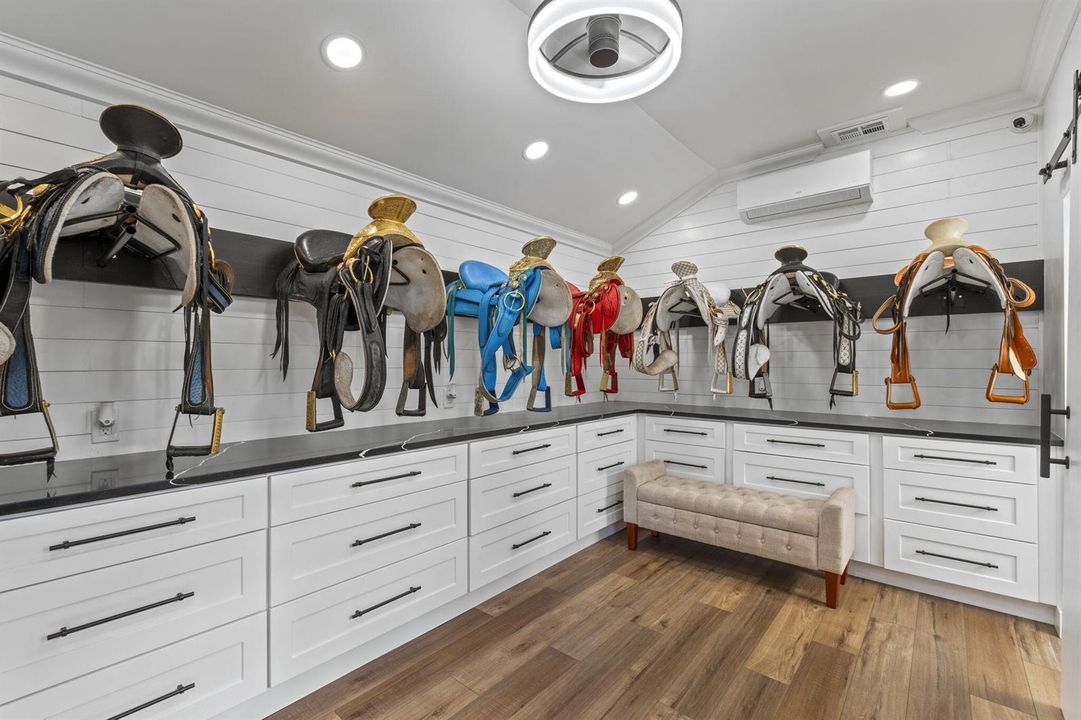 6-web-or-mls-A7406631