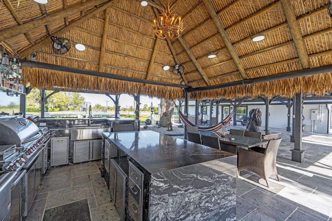 49-web-or-mls-A7406796