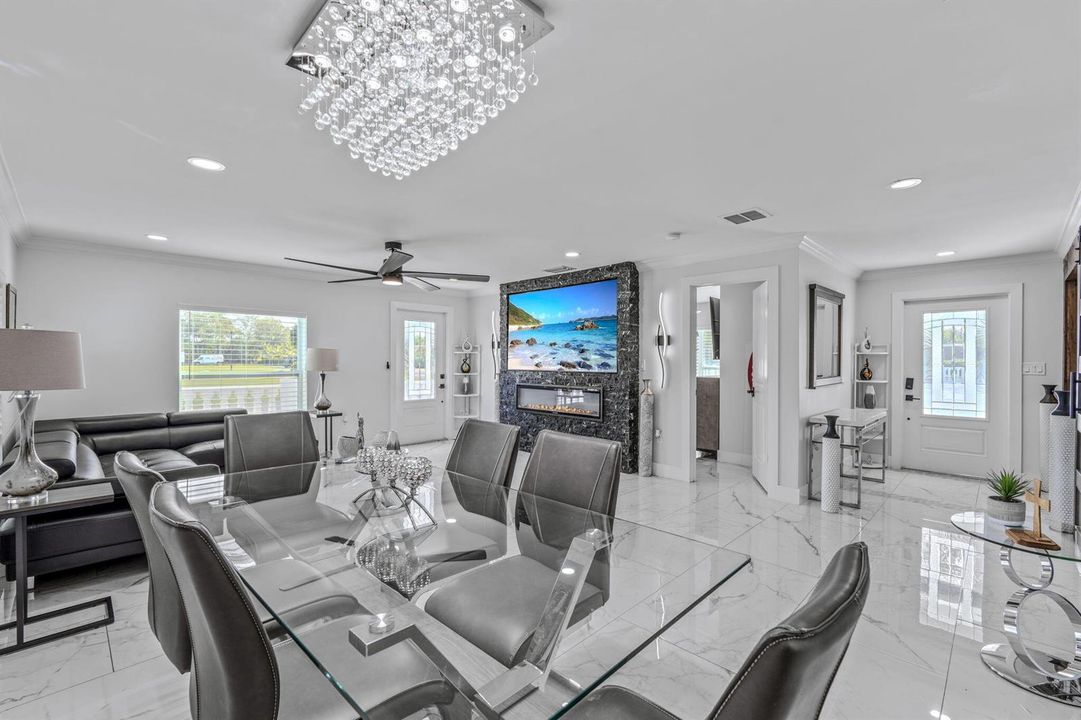 112-web-or-mls-A7407028