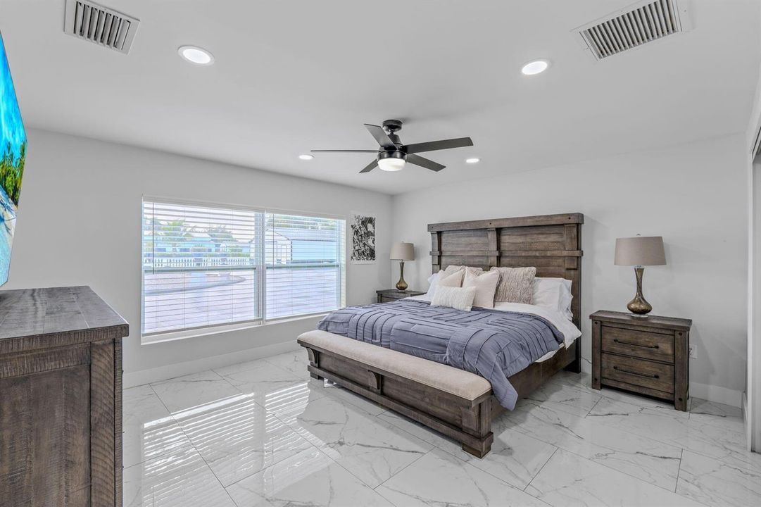 93-web-or-mls-A7407046