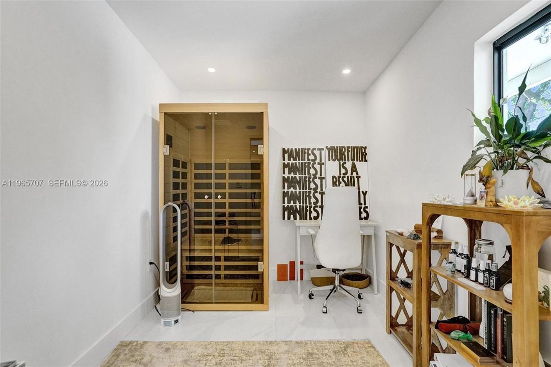 Active With Contract: $1,650,000 (5 beds, 3 baths, 2270 Square Feet)