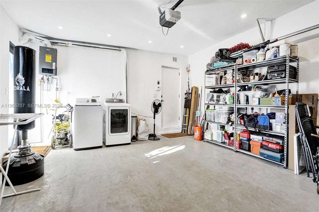 Active With Contract: $1,650,000 (5 beds, 3 baths, 2270 Square Feet)