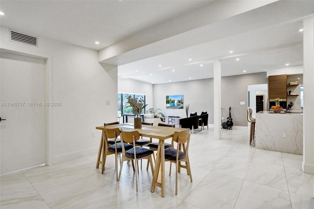Active With Contract: $1,650,000 (5 beds, 3 baths, 2270 Square Feet)