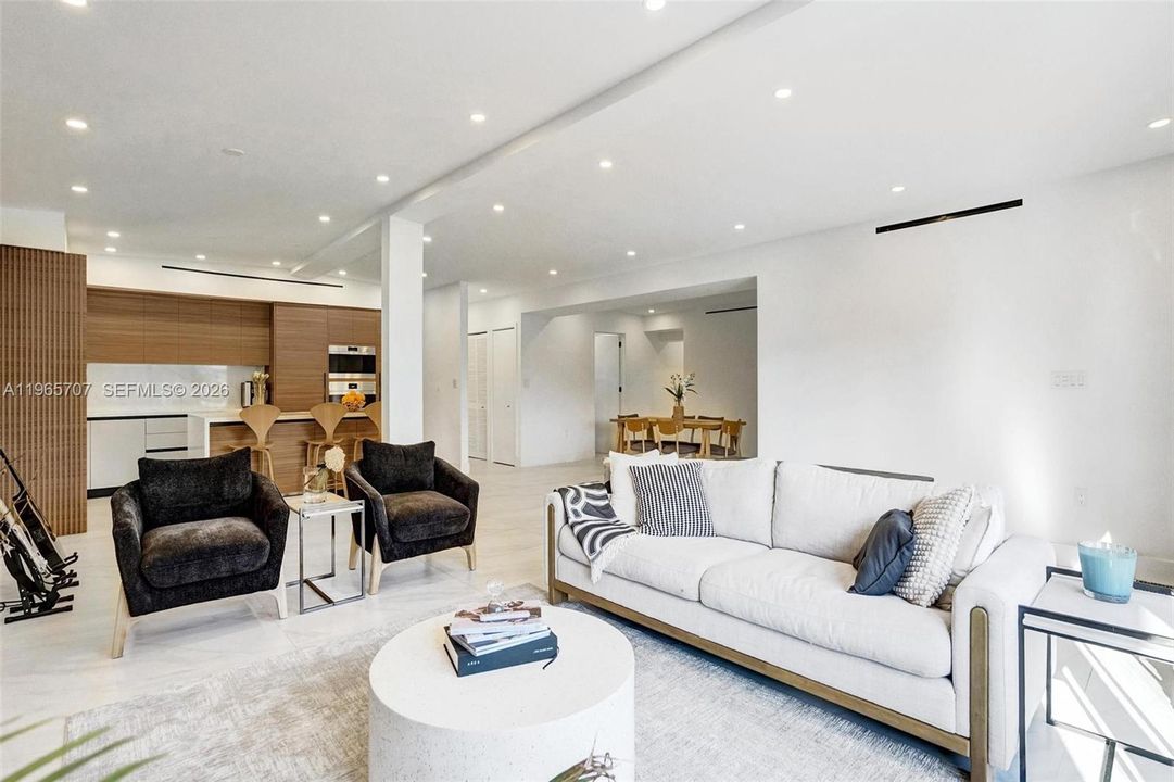 Active With Contract: $1,650,000 (5 beds, 3 baths, 2270 Square Feet)