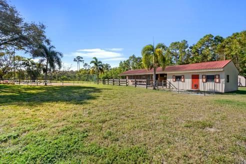 For Sale: $1,465,000 (3 beds, 2 baths, 2532 Square Feet)