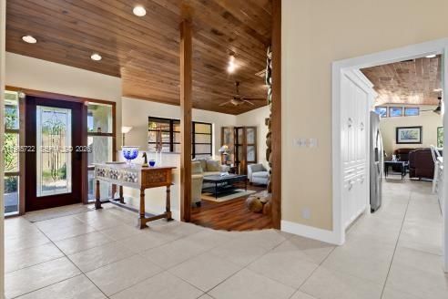 For Sale: $1,465,000 (3 beds, 2 baths, 2532 Square Feet)
