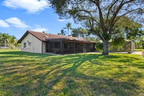 For Sale: $1,465,000 (3 beds, 2 baths, 2532 Square Feet)