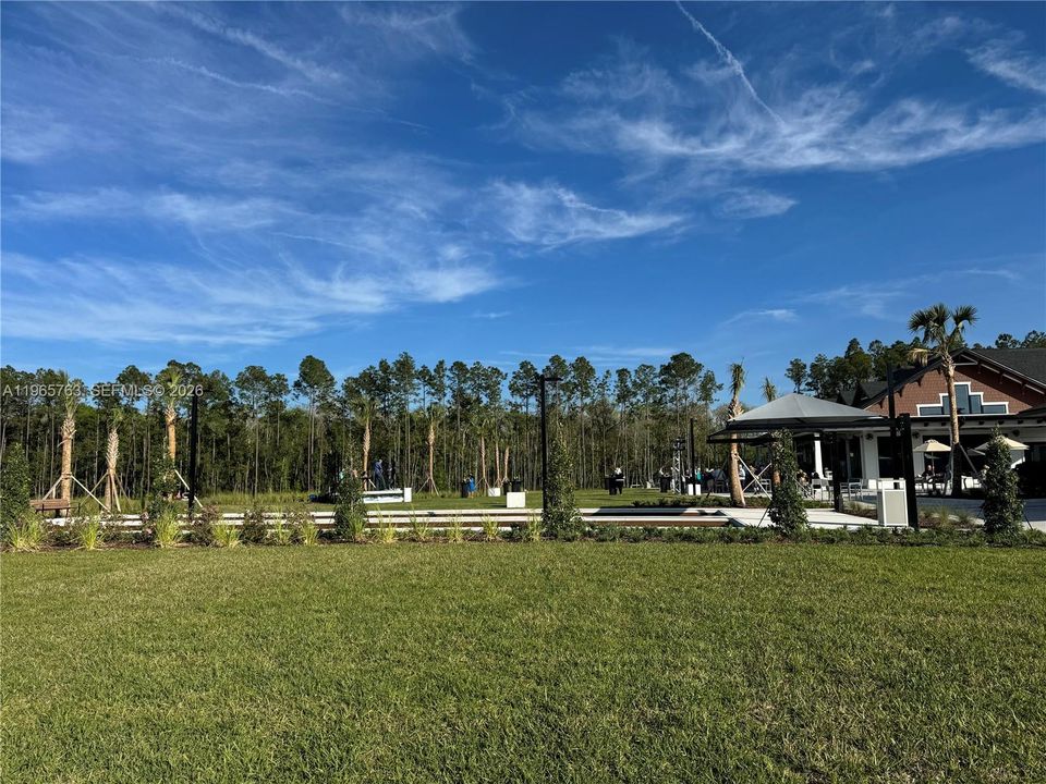 For Sale: $598,000 (4 beds, 2 baths, 2300 Square Feet)