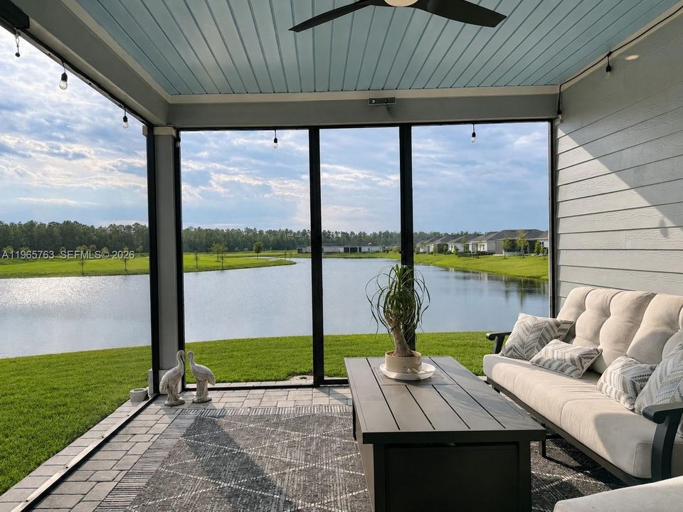 For Sale: $598,000 (4 beds, 2 baths, 2300 Square Feet)