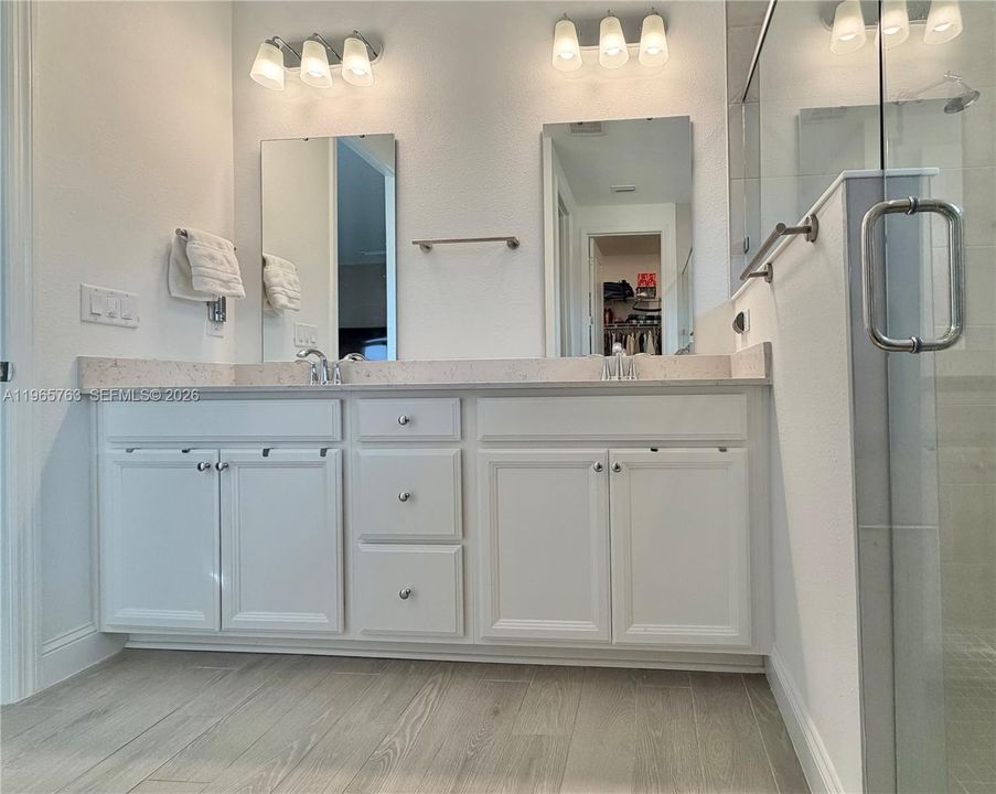 For Sale: $598,000 (4 beds, 2 baths, 2300 Square Feet)