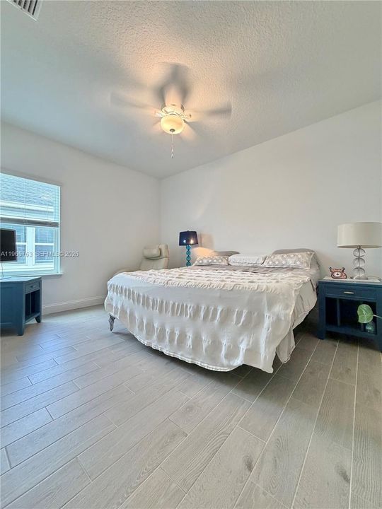 For Sale: $598,000 (4 beds, 2 baths, 2300 Square Feet)