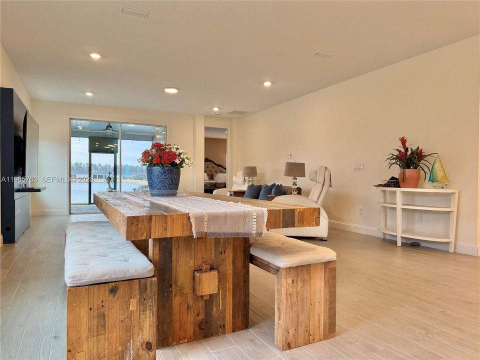 For Sale: $598,000 (4 beds, 2 baths, 2300 Square Feet)
