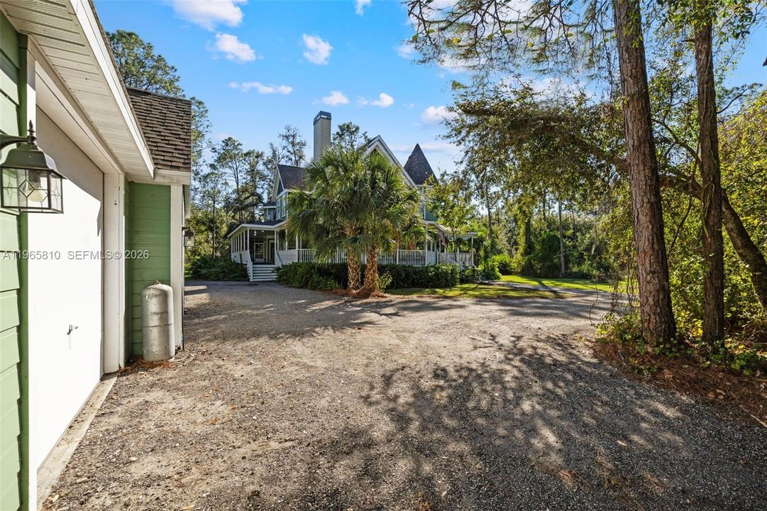 Recently Sold: $988,910 (4 beds, 3 baths, 3499 Square Feet)