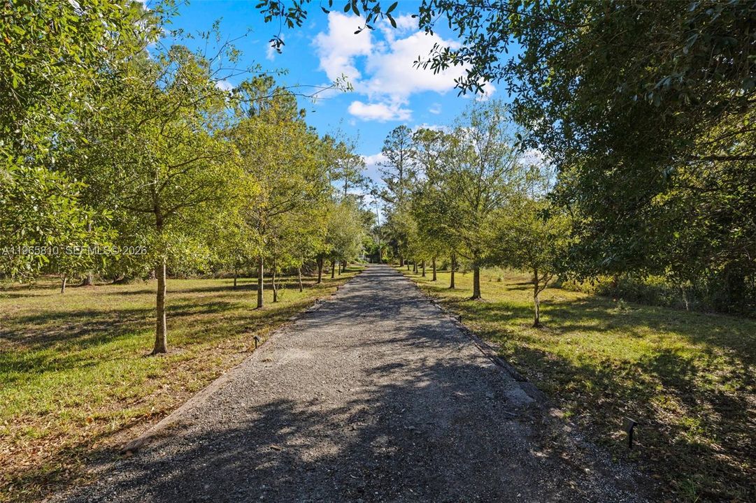 Recently Sold: $988,910 (4 beds, 3 baths, 3499 Square Feet)