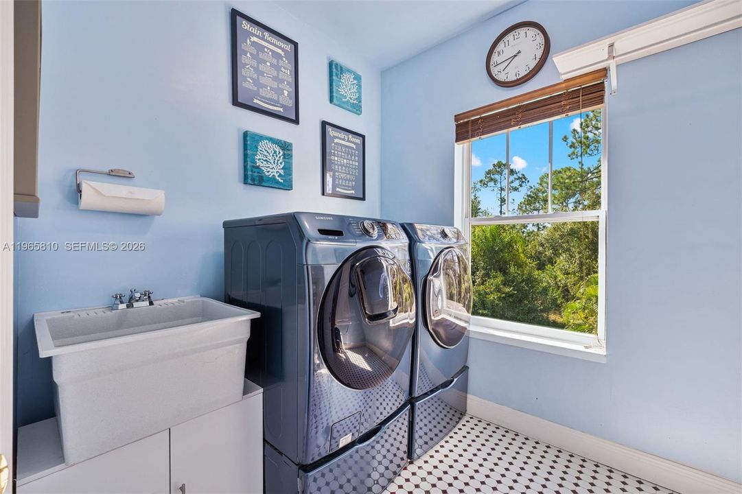 2nd floor laundry